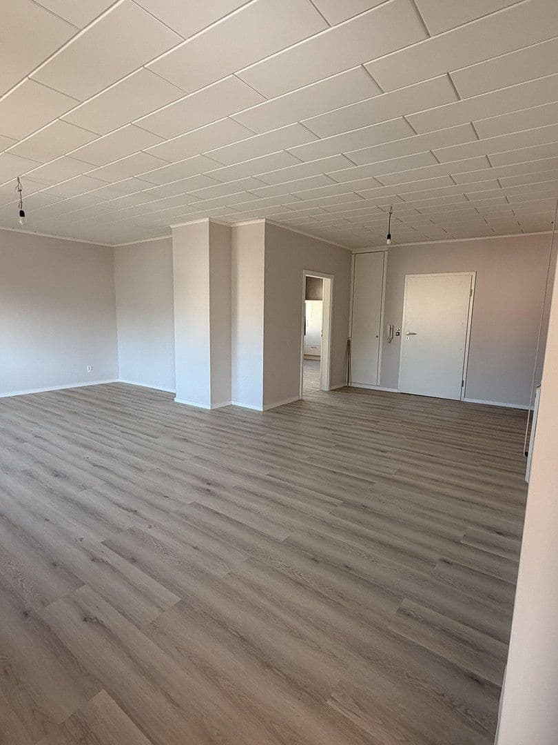 Pronájem bytu 4+kk 127 m², Römerberg, Porýní-Falc Pronájem bytu 4+kk 127 m², Römerberg, Porýní-Falc