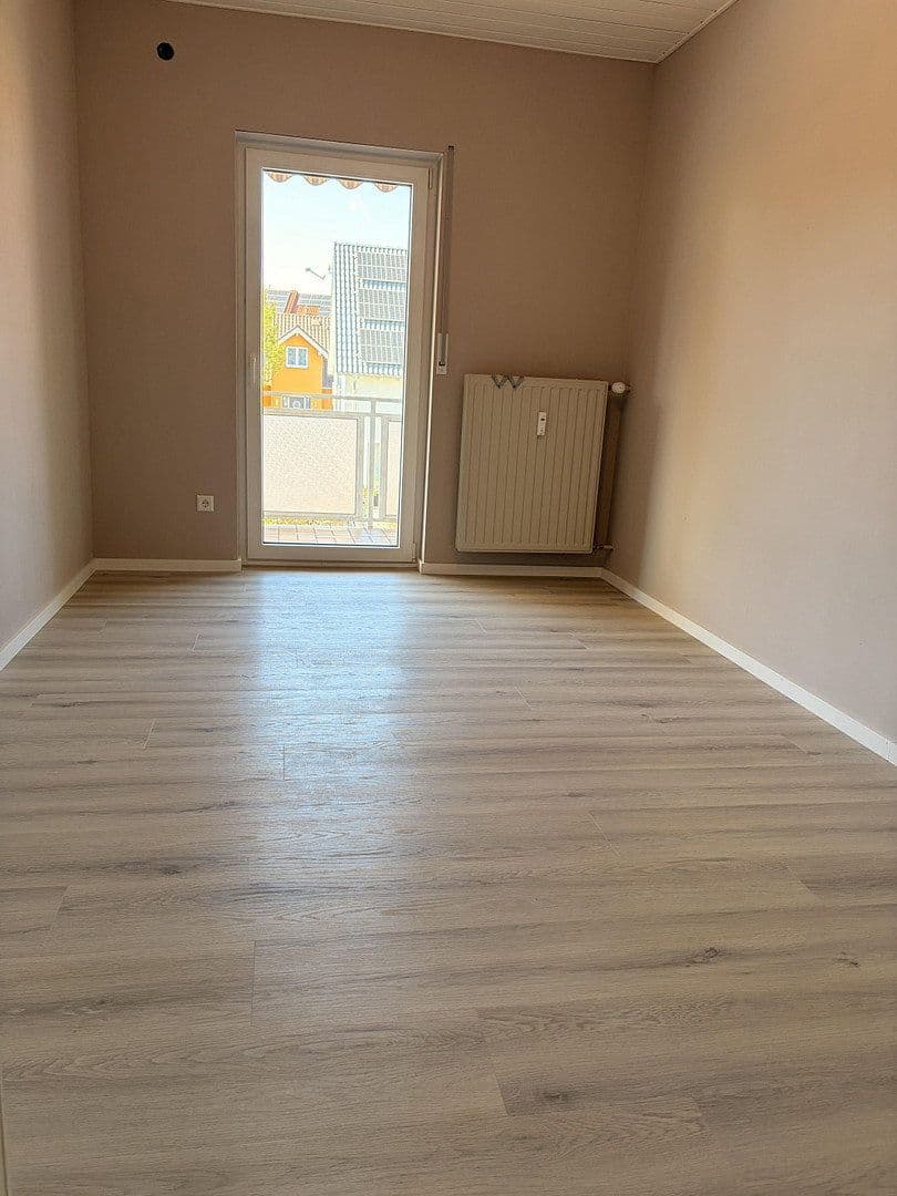 Pronájem bytu 4+kk 127 m², Römerberg, Porýní-Falc Pronájem bytu 4+kk 127 m², Römerberg, Porýní-Falc