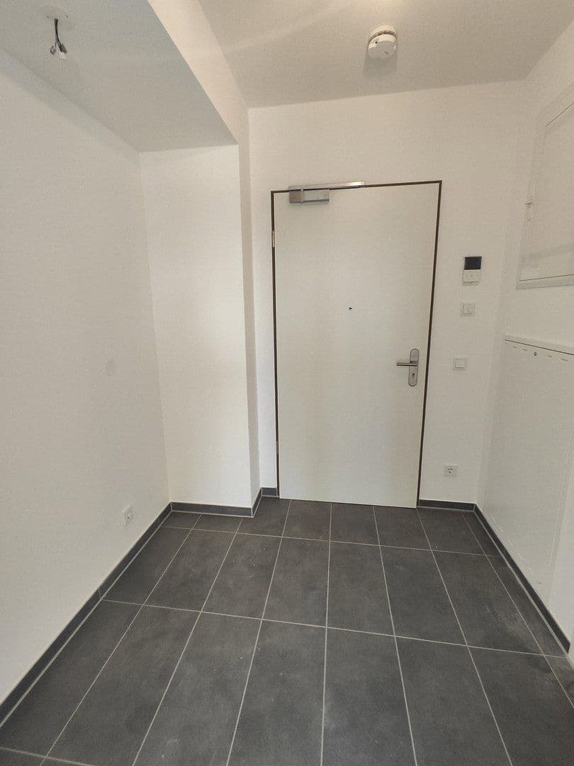 Pronájem bytu 1+1 34 m², Lilli-Kurowski-Straße 11, München, Bavorsko Pronájem bytu 1+1 34 m², Lilli-Kurowski-Straße 11, München, Bavorsko