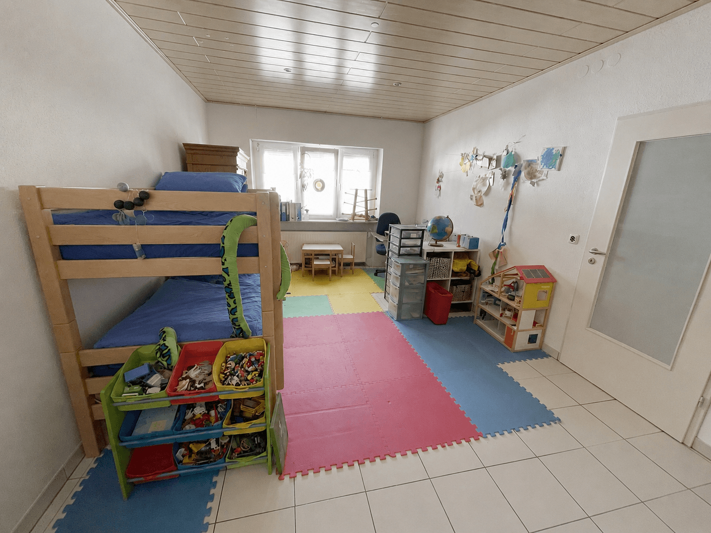 Prodej domu 148 m², pozemek 966 m², Gartenweg 3, Nittendorf, Bavorsko Prodej domu 148 m², pozemek 966 m², Gartenweg 3, Nittendorf, Bavorsko