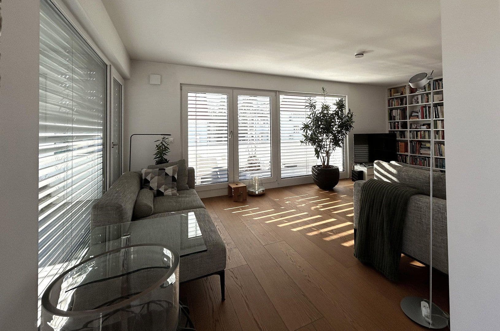 Prodej bytu 4+kk 151 m², Kirchheim unter Teck, Bádensko-Württembersko Prodej bytu 4+kk 151 m², Kirchheim unter Teck, Bádensko-Württembersko