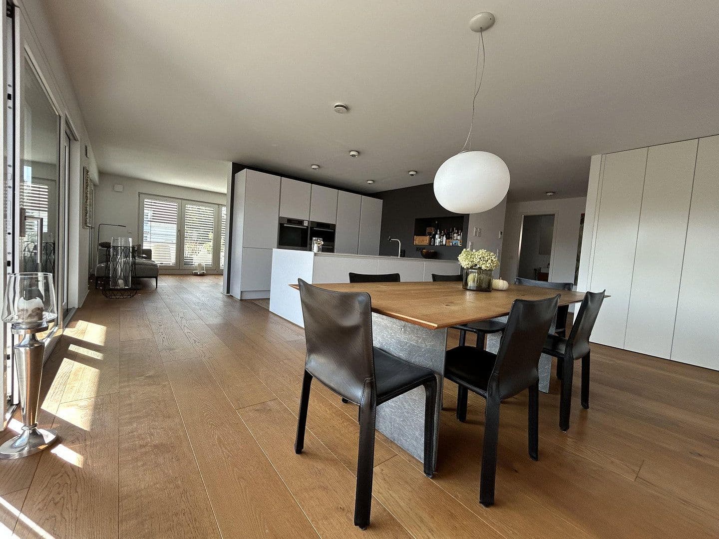 Prodej bytu 4+kk 151 m², Kirchheim unter Teck, Bádensko-Württembersko Prodej bytu 4+kk 151 m², Kirchheim unter Teck, Bádensko-Württembersko