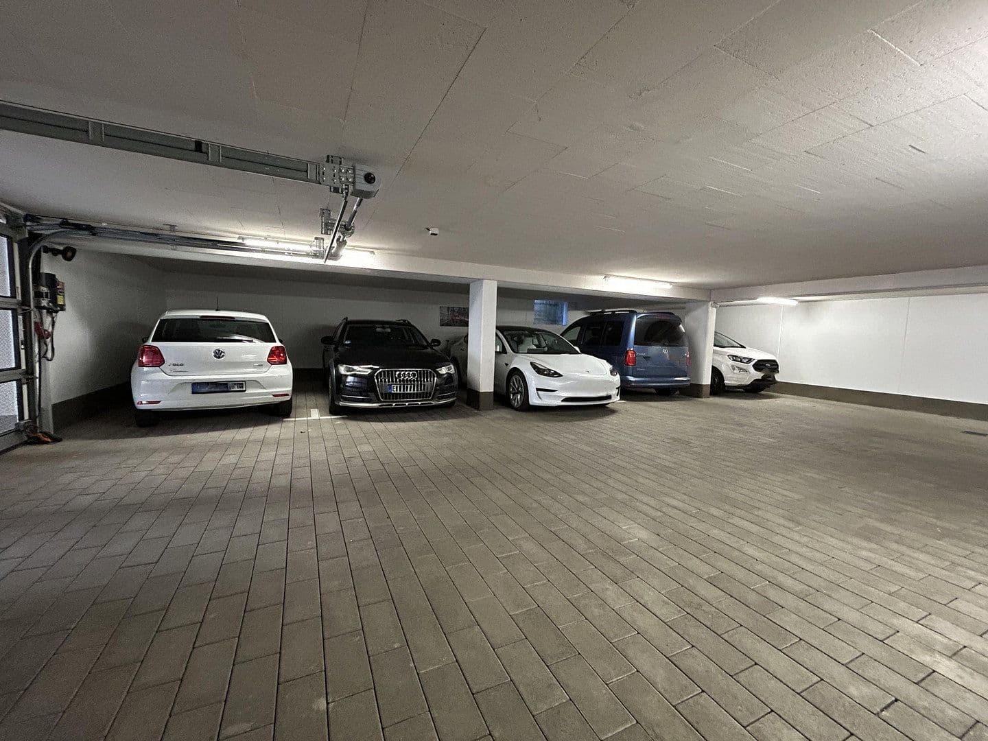 Prodej bytu 4+kk 151 m², Kirchheim unter Teck, Bádensko-Württembersko Prodej bytu 4+kk 151 m², Kirchheim unter Teck, Bádensko-Württembersko