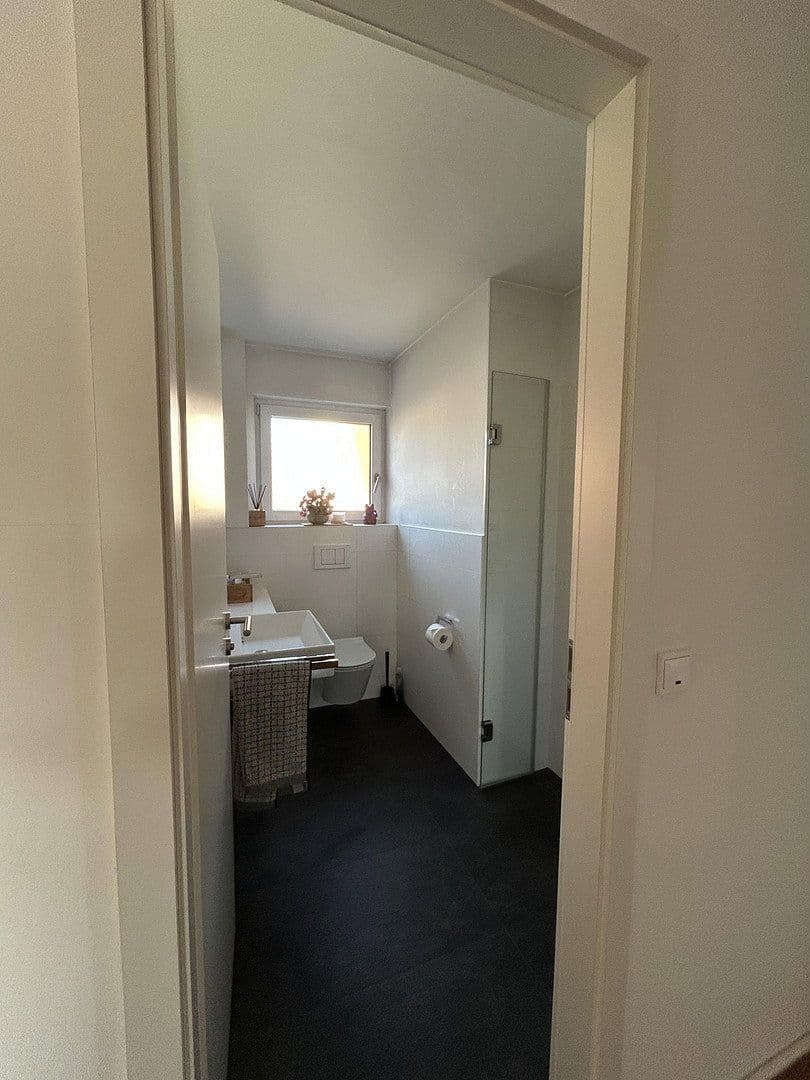 Prodej bytu 4+kk 151 m², Kirchheim unter Teck, Bádensko-Württembersko Prodej bytu 4+kk 151 m², Kirchheim unter Teck, Bádensko-Württembersko