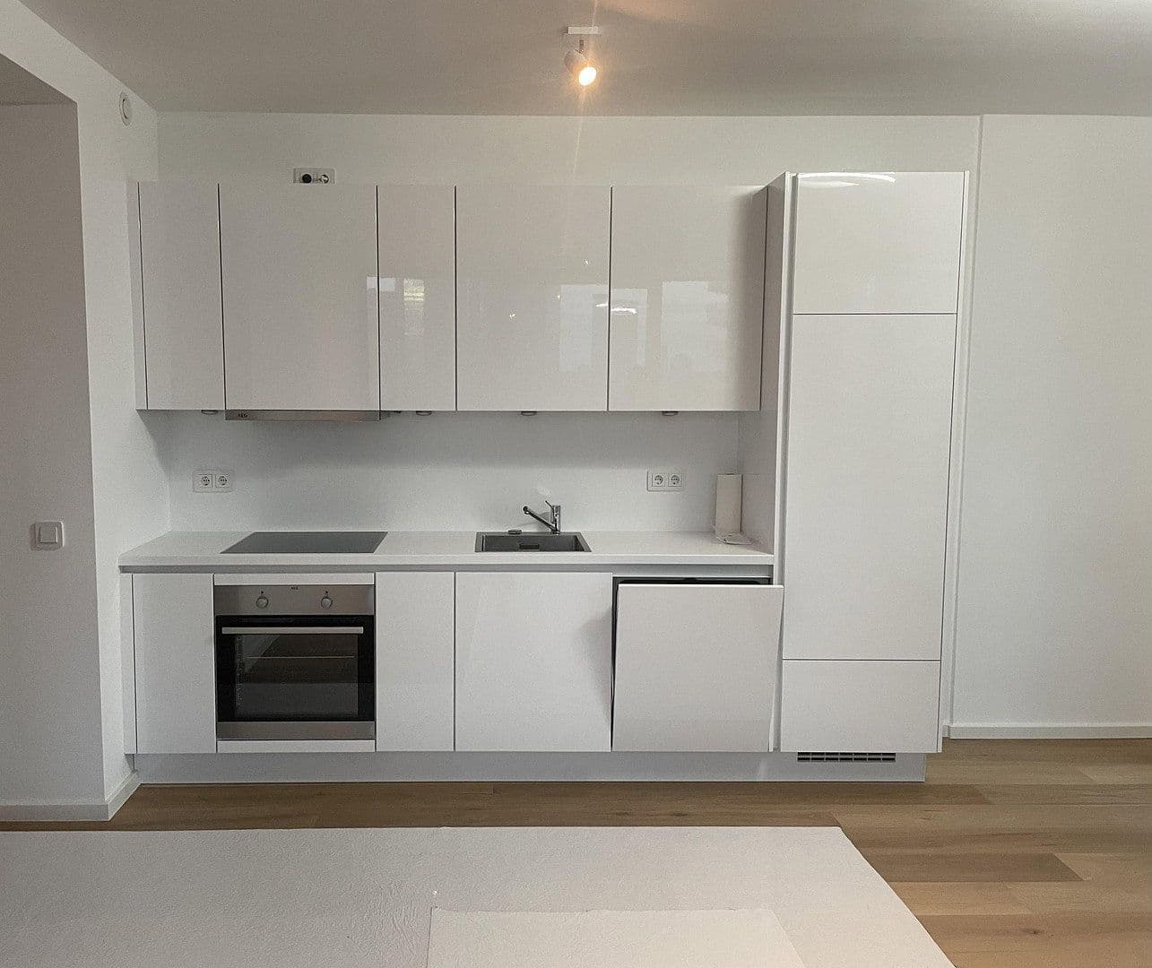 Prodej bytu 3+1 94 m², Frankfurt am Main, Hessen Prodej bytu 3+1 94 m², Frankfurt am Main, Hessen