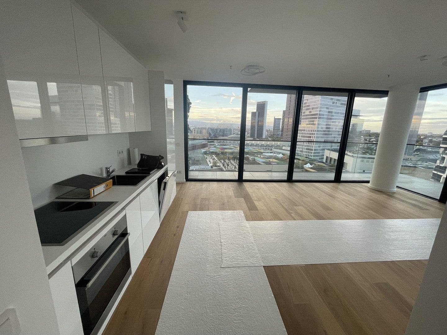 Prodej bytu 3+1 94 m², Frankfurt am Main, Hessen Prodej bytu 3+1 94 m², Frankfurt am Main, Hessen