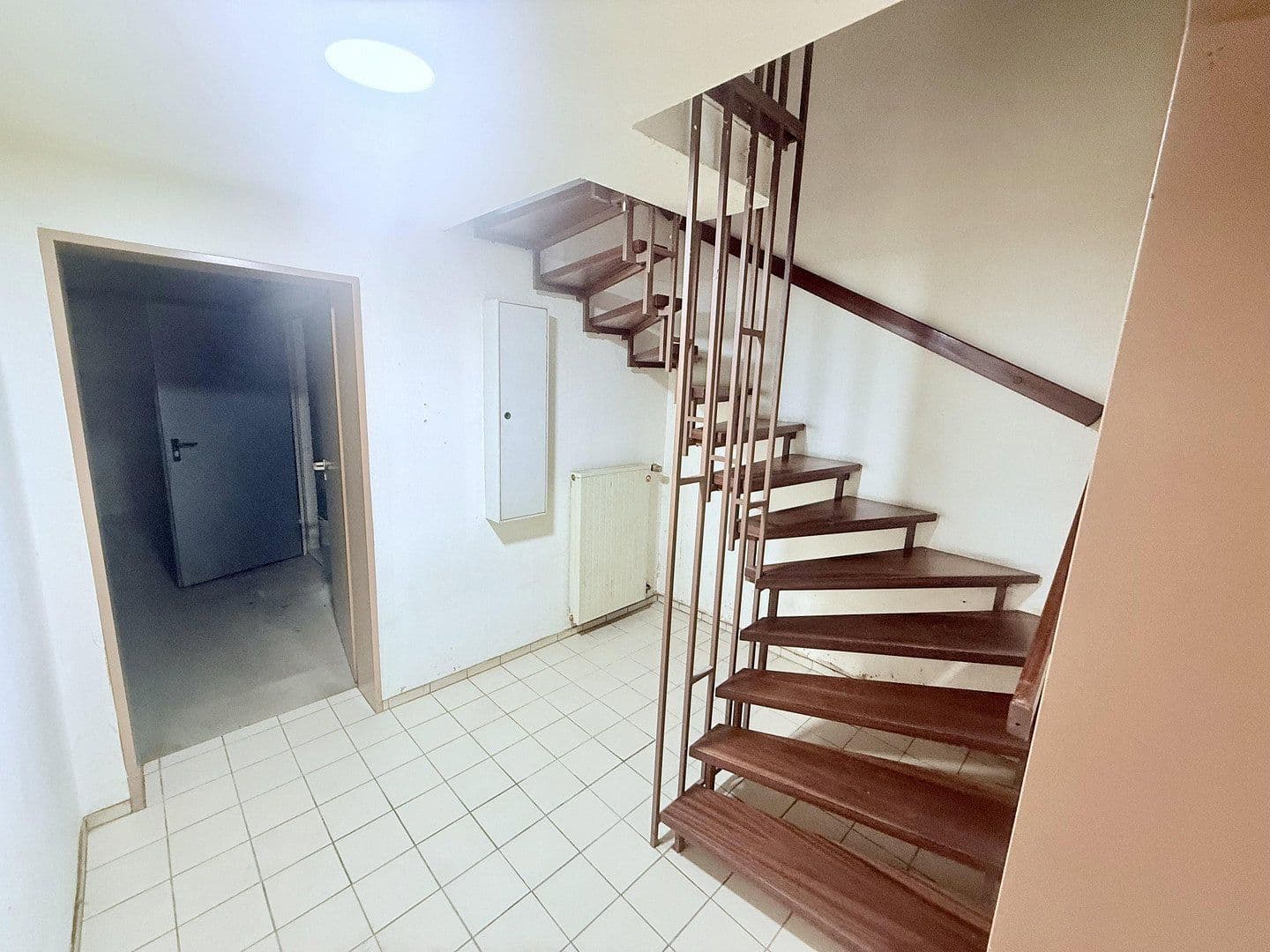 Prodej domu 113 m², pozemek 252 m², Essen, Severní Porýní-Vestfálsko Prodej domu 113 m², pozemek 252 m², Essen, Severní Porýní-Vestfálsko