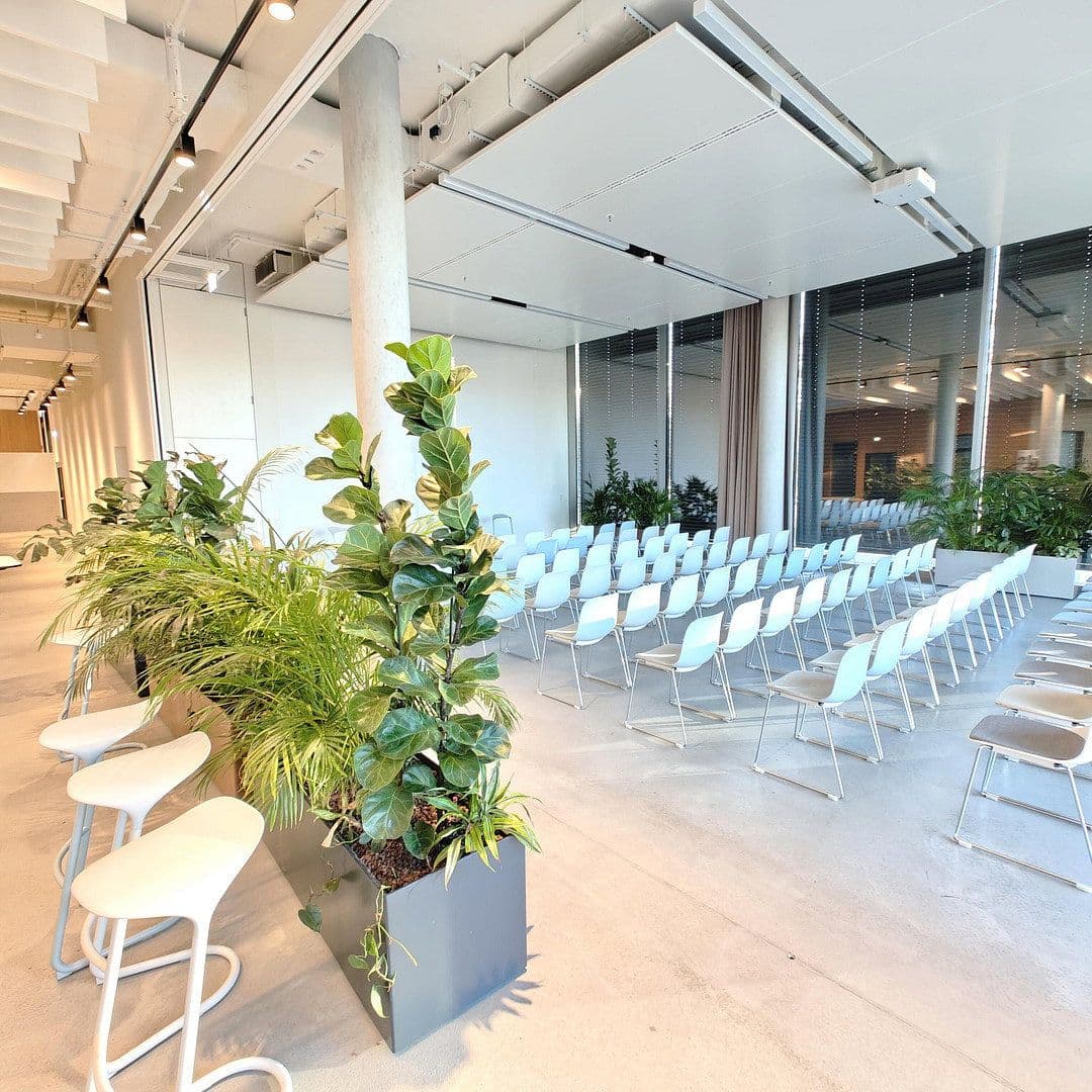 Pronájem kanceláře 1.400 m², Rudower Chaussee 28, Berlin, Berlín Pronájem kanceláře 1.400 m², Rudower Chaussee 28, Berlin, Berlín