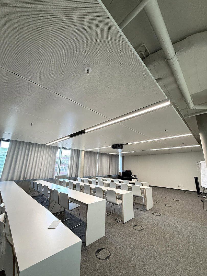 Pronájem kanceláře 1.400 m², Rudower Chaussee 28, Berlin, Berlín Pronájem kanceláře 1.400 m², Rudower Chaussee 28, Berlin, Berlín