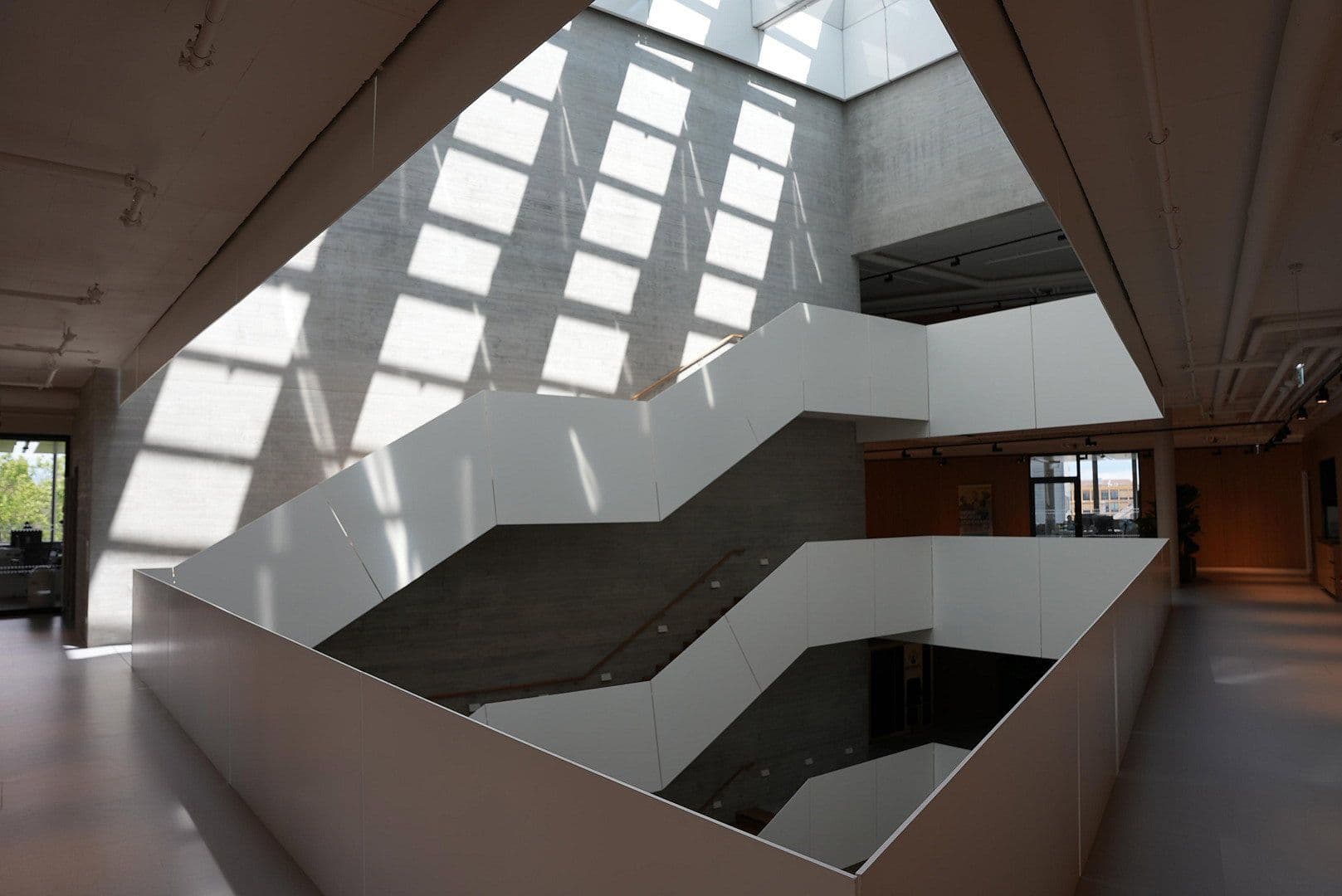 Pronájem kanceláře 1.400 m², Rudower Chaussee 28, Berlin, Berlín Pronájem kanceláře 1.400 m², Rudower Chaussee 28, Berlin, Berlín