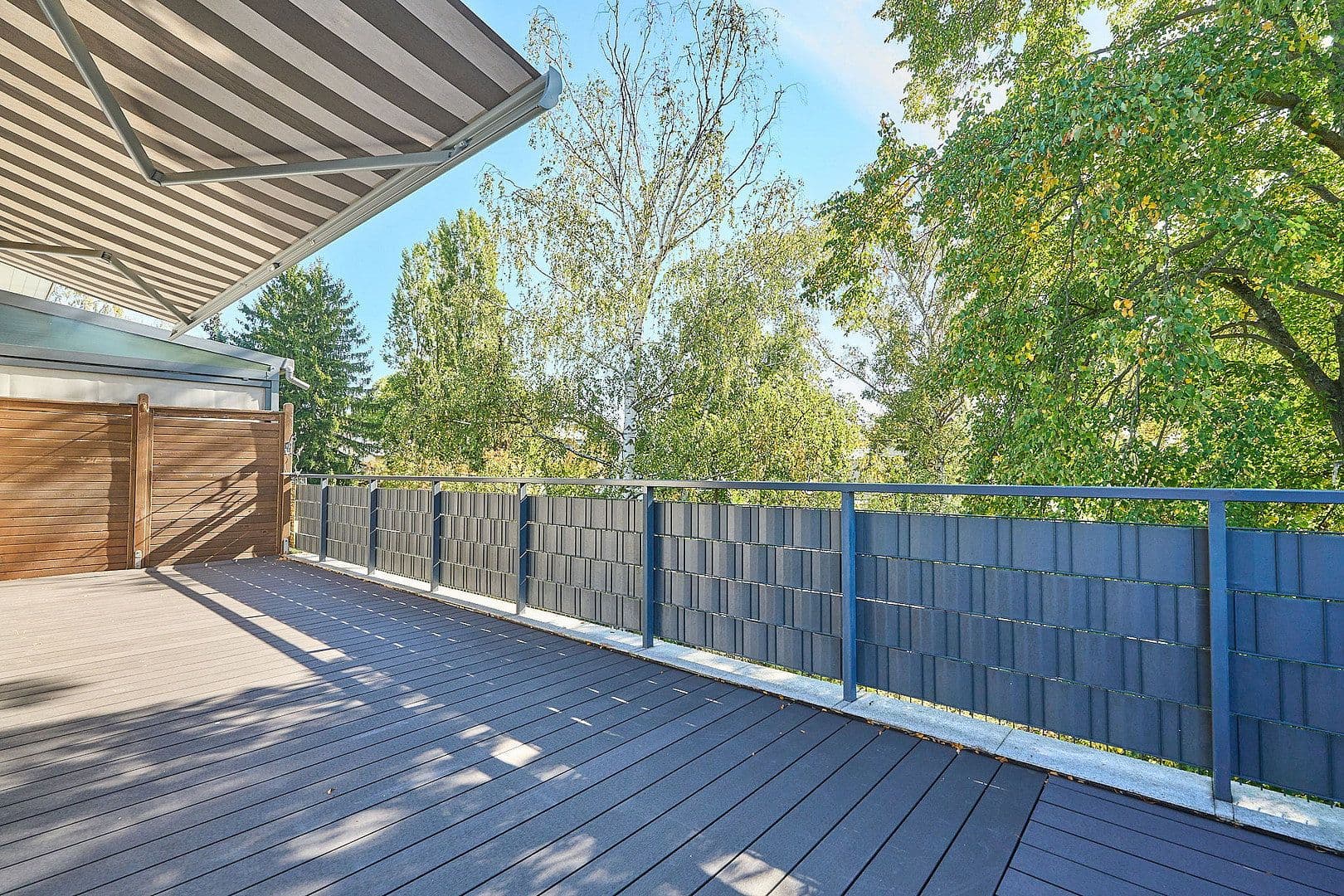 Prodej bytu 3+1 99 m², Berlin, Berlín Prodej bytu 3+1 99 m², Berlin, Berlín