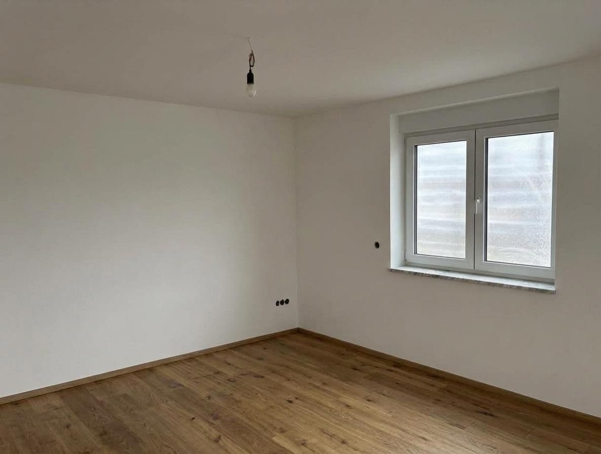 Pronájem bytu 3+1 108 m², Oberschwarzach, Bavorsko Pronájem bytu 3+1 108 m², Oberschwarzach, Bavorsko