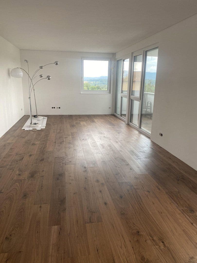 Prodej nebytového prostoru 631 m², Hattenhofen, Bádensko-Württembersko Prodej nebytového prostoru 631 m², Hattenhofen, Bádensko-Württembersko