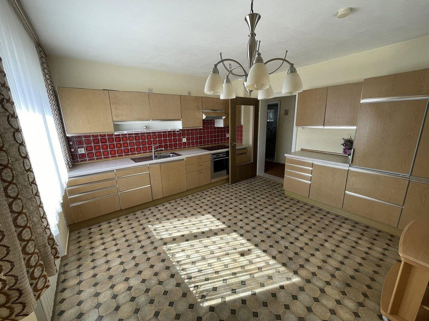 Prodej domu 128 m², pozemek 1.017 m², Kühbach, Bavorsko Prodej domu 128 m², pozemek 1.017 m², Kühbach, Bavorsko