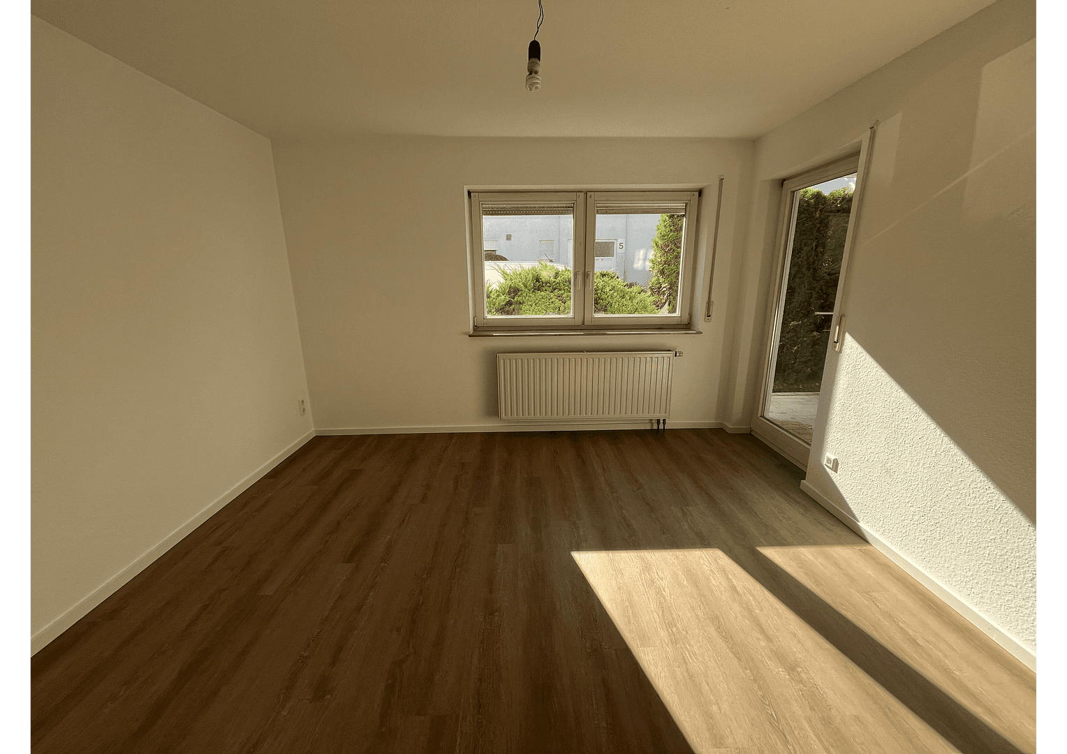 Pronájem bytu 2+1 63 m², Franz-Xaver-Singer-Straße 4, Oberndorf am Neckar, Bádensko-Württembersko Pronájem bytu 2+1 63 m², Franz-Xaver-Singer-Straße 4, Oberndorf am Neckar, Bádensko-Württembersko