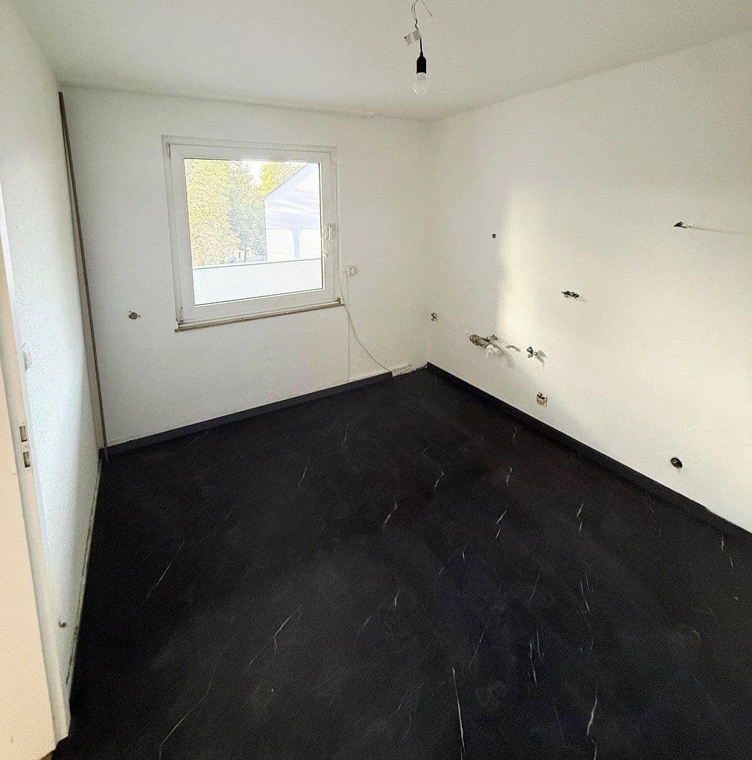 Prodej bytu 3+kk 92 m², Kerckhoffstr 200, Essen, Severní Porýní-Vestfálsko Prodej bytu 3+kk 92 m², Kerckhoffstr 200, Essen, Severní Porýní-Vestfálsko