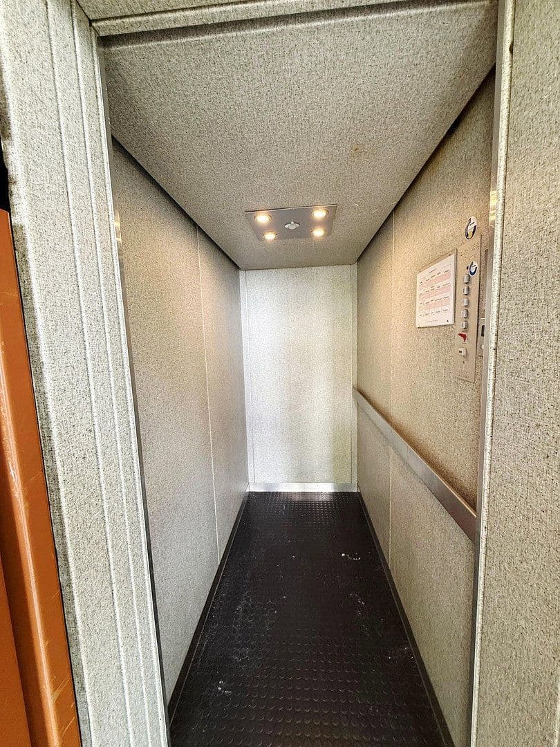 Prodej bytu 3+kk 92 m², Kerckhoffstr 200, Essen, Severní Porýní-Vestfálsko Prodej bytu 3+kk 92 m², Kerckhoffstr 200, Essen, Severní Porýní-Vestfálsko