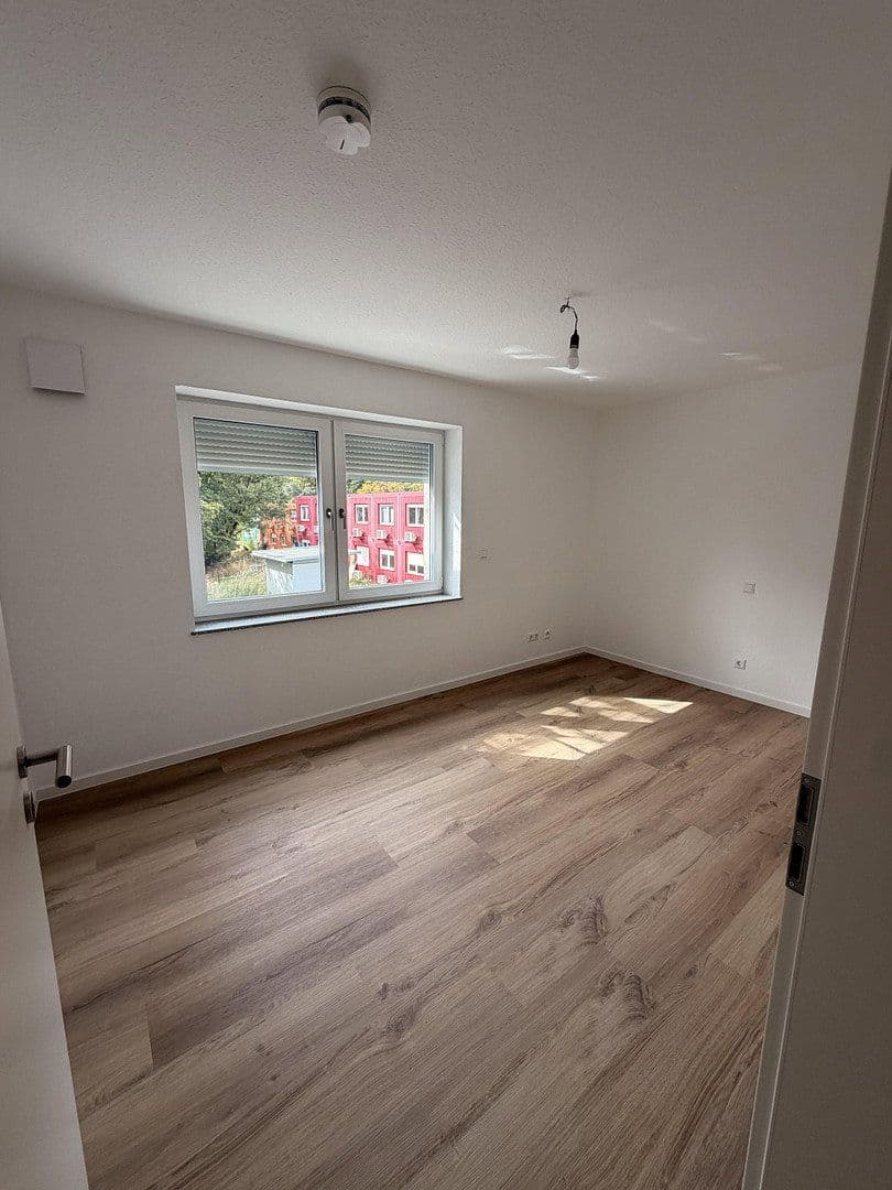 Pronájem bytu 3+1 72 m², Daimlerstr 12, Ebersbach an der Fils, Bádensko-Württembersko Pronájem bytu 3+1 72 m², Daimlerstr 12, Ebersbach an der Fils, Bádensko-Württembersko