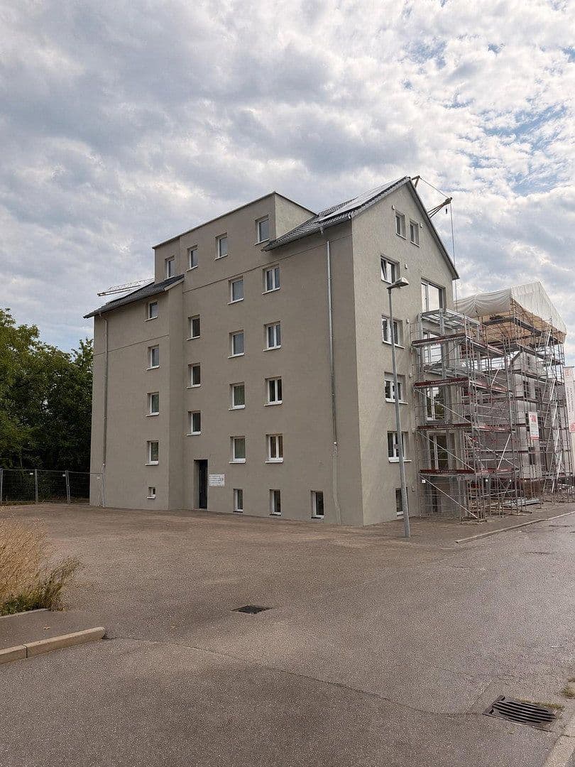 Pronájem bytu 3+1 72 m², Daimlerstr 12, Ebersbach an der Fils, Bádensko-Württembersko Pronájem bytu 3+1 72 m², Daimlerstr 12, Ebersbach an der Fils, Bádensko-Württembersko