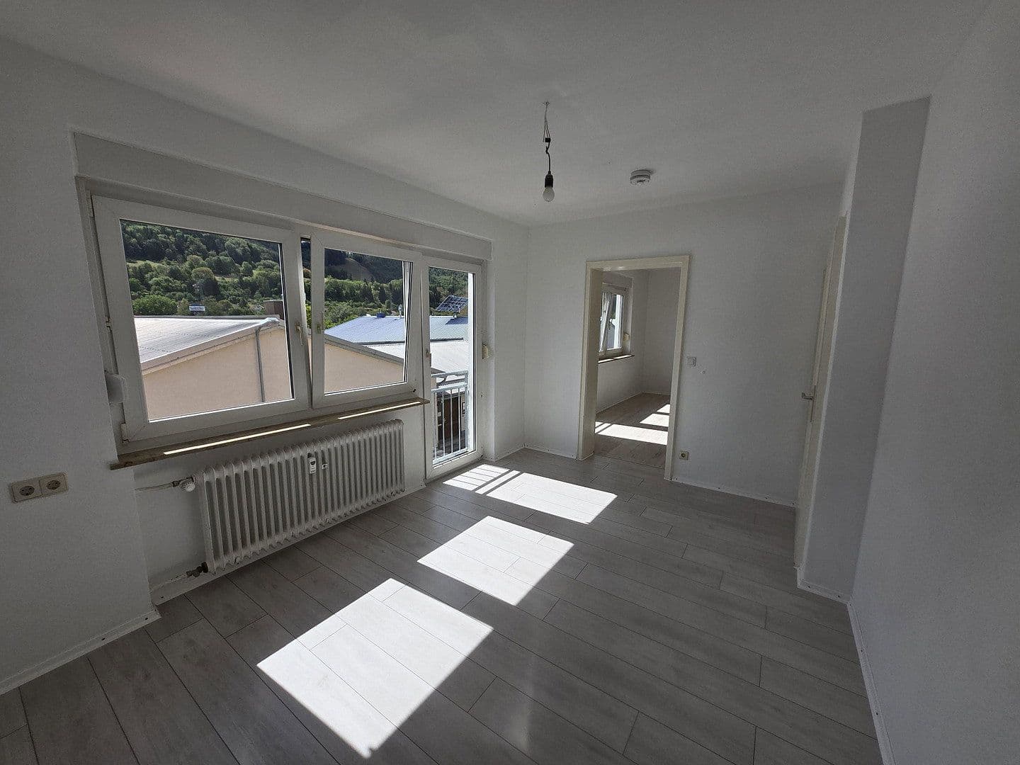 Pronájem bytu 3+1 88 m², Kohlmeisenweg 8, Albstadt, Bádensko-Württembersko Pronájem bytu 3+1 88 m², Kohlmeisenweg 8, Albstadt, Bádensko-Württembersko
