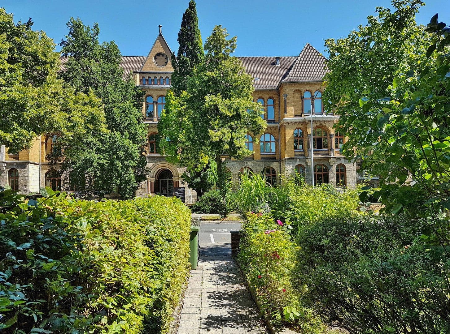 Pronájem bytu 5+1 142 m², Hildesheim, Dolní Sasko Pronájem bytu 5+1 142 m², Hildesheim, Dolní Sasko