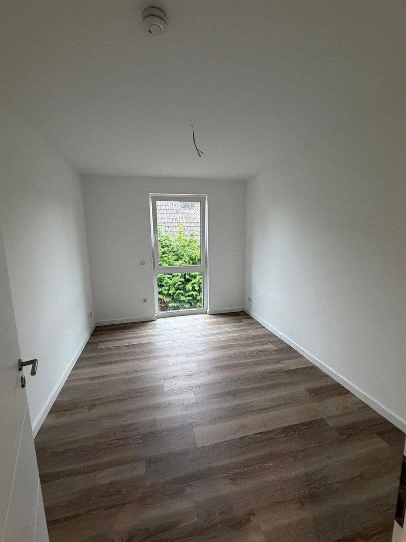 Pronájem domu 150 m², pozemek 957 m², Schweineanger 40, Magdeburg, Sasko-Anhaltsko Pronájem domu 150 m², pozemek 957 m², Schweineanger 40, Magdeburg, Sasko-Anhaltsko