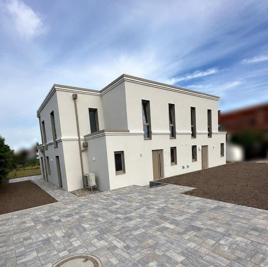 Pronájem domu 150 m², pozemek 957 m², Schweineanger 40, Magdeburg, Sasko-Anhaltsko Pronájem domu 150 m², pozemek 957 m², Schweineanger 40, Magdeburg, Sasko-Anhaltsko