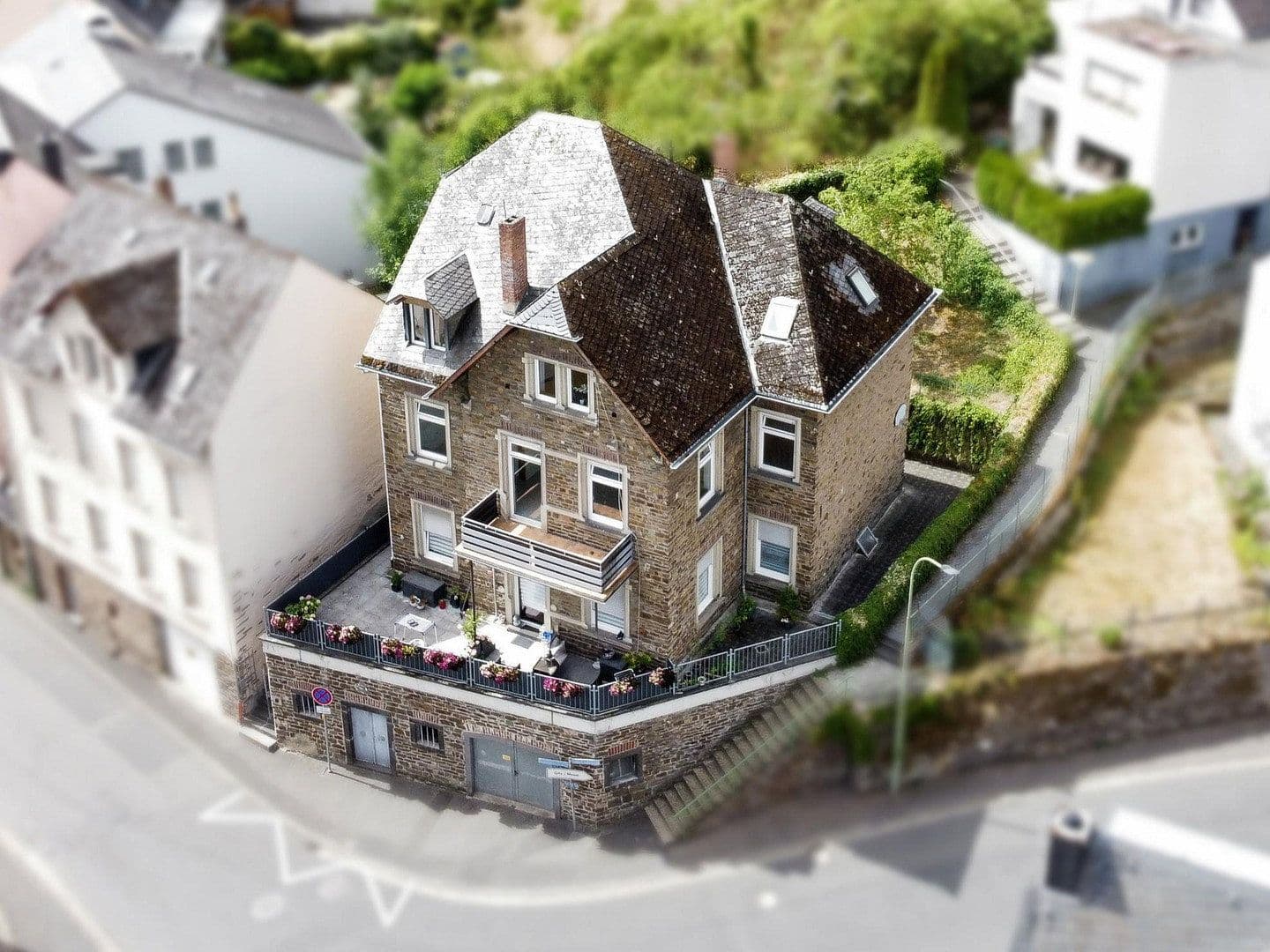 Prodej domu 262 m², pozemek 376 m², In der Märtschelt 8, Cochem, Porýní-Falc Prodej domu 262 m², pozemek 376 m², In der Märtschelt 8, Cochem, Porýní-Falc