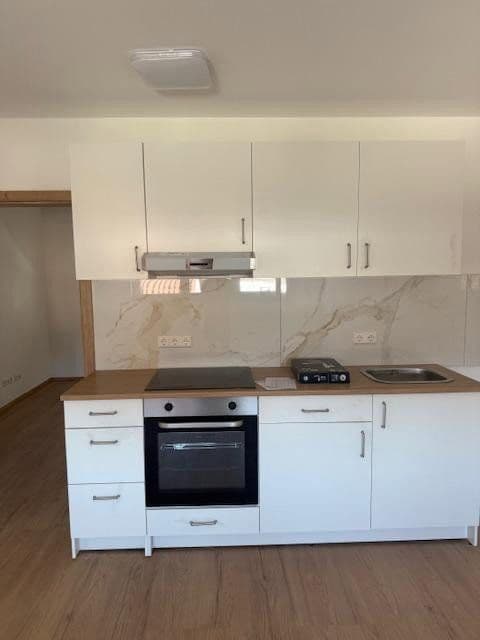 Pronájem bytu 3+1 65 m², Schubertstr 9, Ketsch, Bádensko-Württembersko Pronájem bytu 3+1 65 m², Schubertstr 9, Ketsch, Bádensko-Württembersko