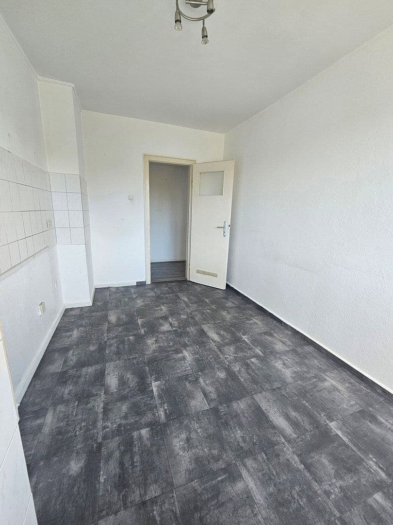 Pronájem bytu 2+1 50 m², Bismarckstraße 150, Wilhelmshaven, Dolní Sasko Pronájem bytu 2+1 50 m², Bismarckstraße 150, Wilhelmshaven, Dolní Sasko