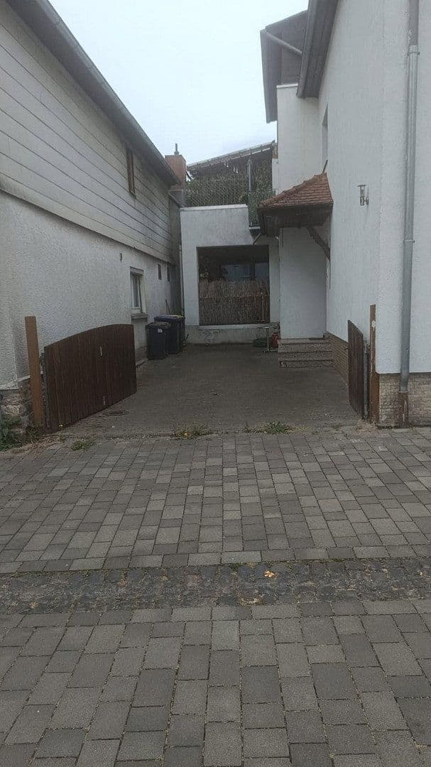 Prodej bytu 3+1 80 m², Klappergase 4, Rosbach v. d. Höhe, Hessen Prodej bytu 3+1 80 m², Klappergase 4, Rosbach v. d. Höhe, Hessen