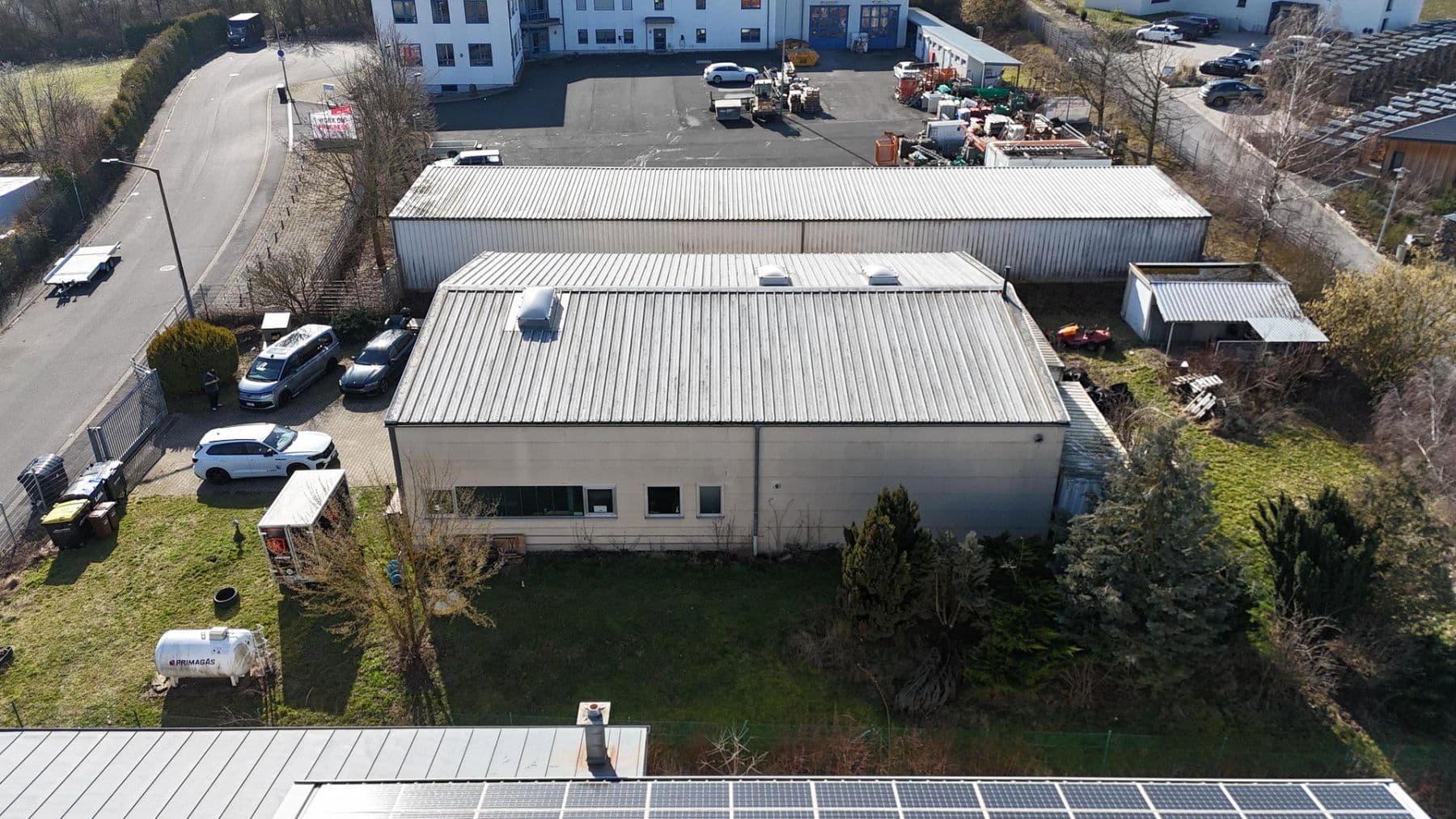 Prodej nebytového prostoru 1.500 m², Estenfeld, Bavorsko Prodej nebytového prostoru 1.500 m², Estenfeld, Bavorsko