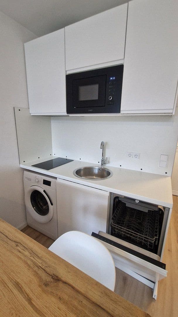 Pronájem bytu 1+1 26 m², München, Bavorsko Pronájem bytu 1+1 26 m², München, Bavorsko