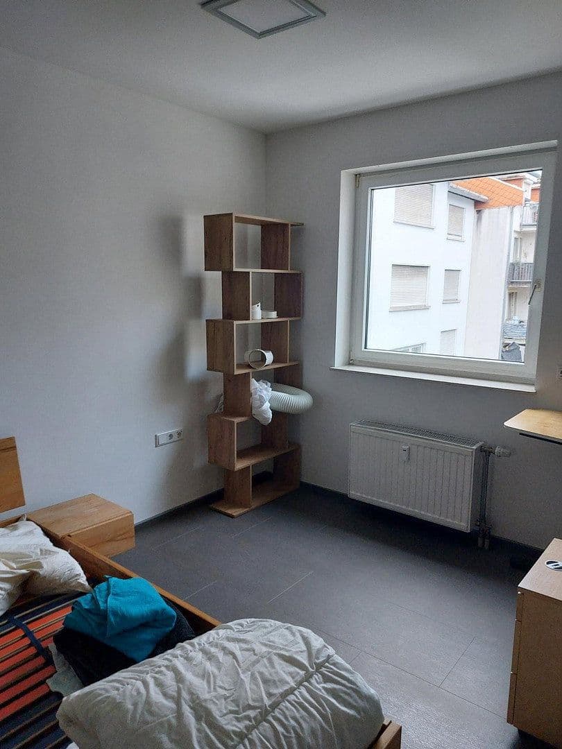 Pronájem bytu 2+1 40 m², Ludwigshafen, Porýní-Falc Pronájem bytu 2+1 40 m², Ludwigshafen, Porýní-Falc
