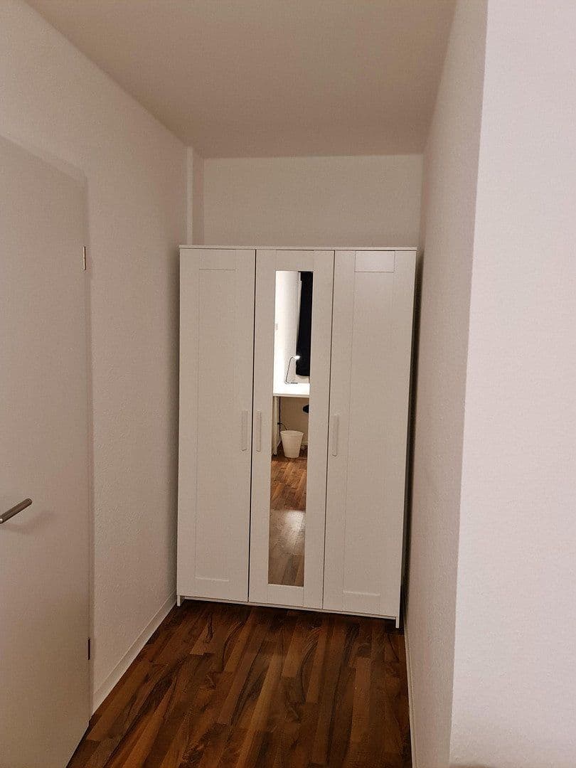 Pronájem bytu 16 m², Düsseldorf, Severní Porýní-Vestfálsko Pronájem bytu 16 m², Düsseldorf, Severní Porýní-Vestfálsko