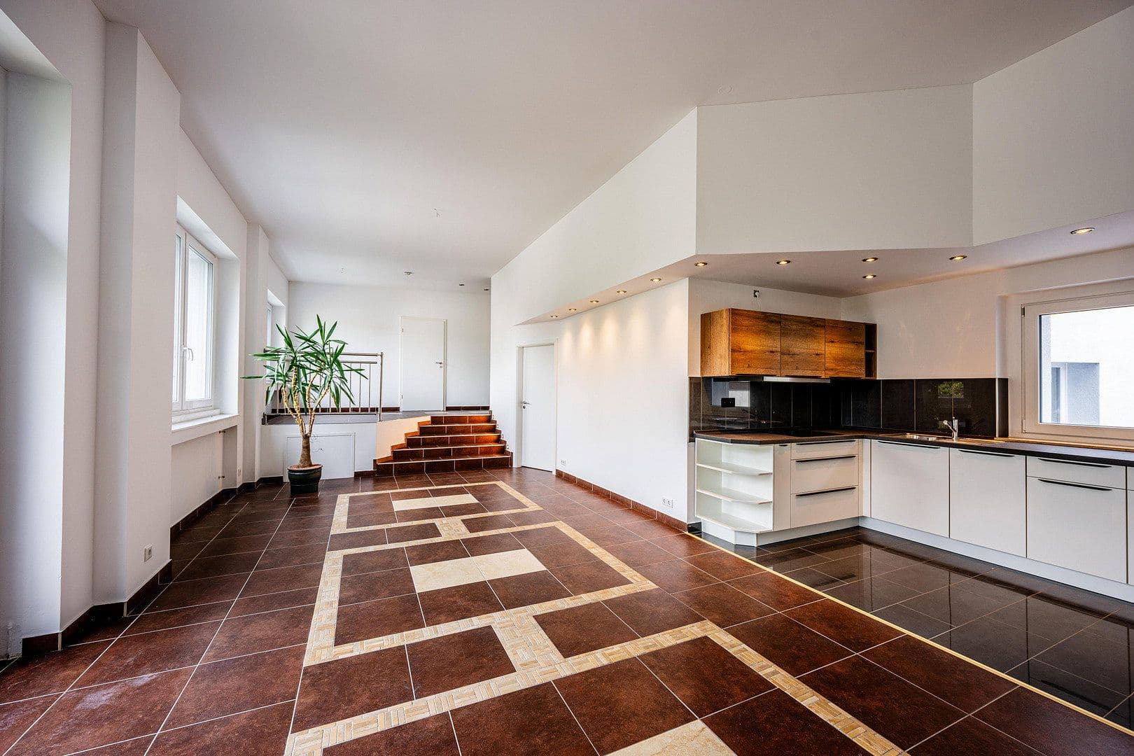 Pronájem bytu 2+1 76 m², Mühlenweg 58, Wuppertal, Severní Porýní-Vestfálsko Pronájem bytu 2+1 76 m², Mühlenweg 58, Wuppertal, Severní Porýní-Vestfálsko