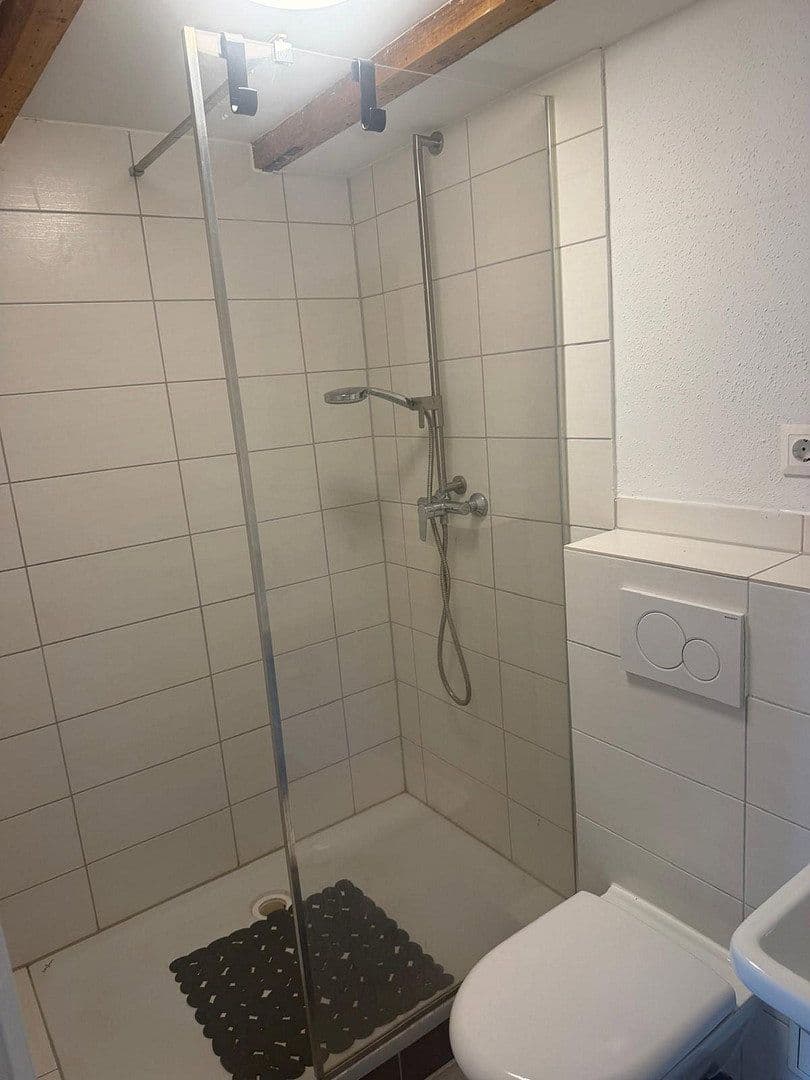 Pronájem bytu 2+1 42 m², Blaubeurer Str. 64, Ulm, Bádensko-Württembersko Pronájem bytu 2+1 42 m², Blaubeurer Str. 64, Ulm, Bádensko-Württembersko