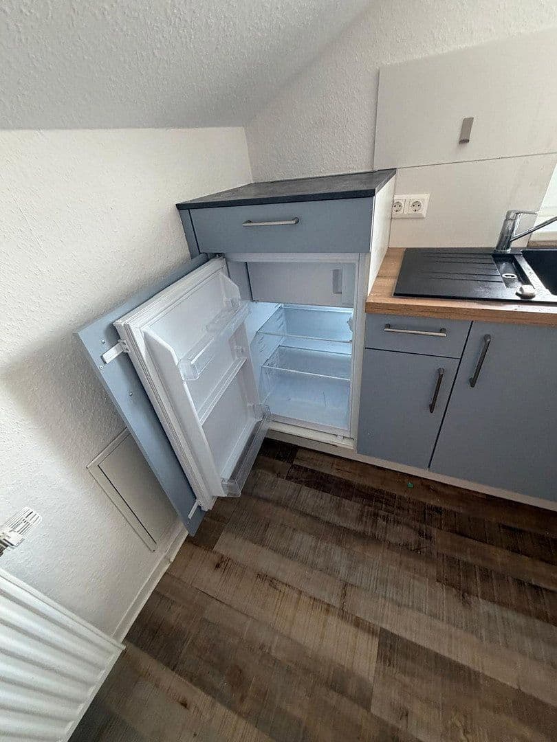 Pronájem bytu 2+1 42 m², Blaubeurer Str. 64, Ulm, Bádensko-Württembersko Pronájem bytu 2+1 42 m², Blaubeurer Str. 64, Ulm, Bádensko-Württembersko