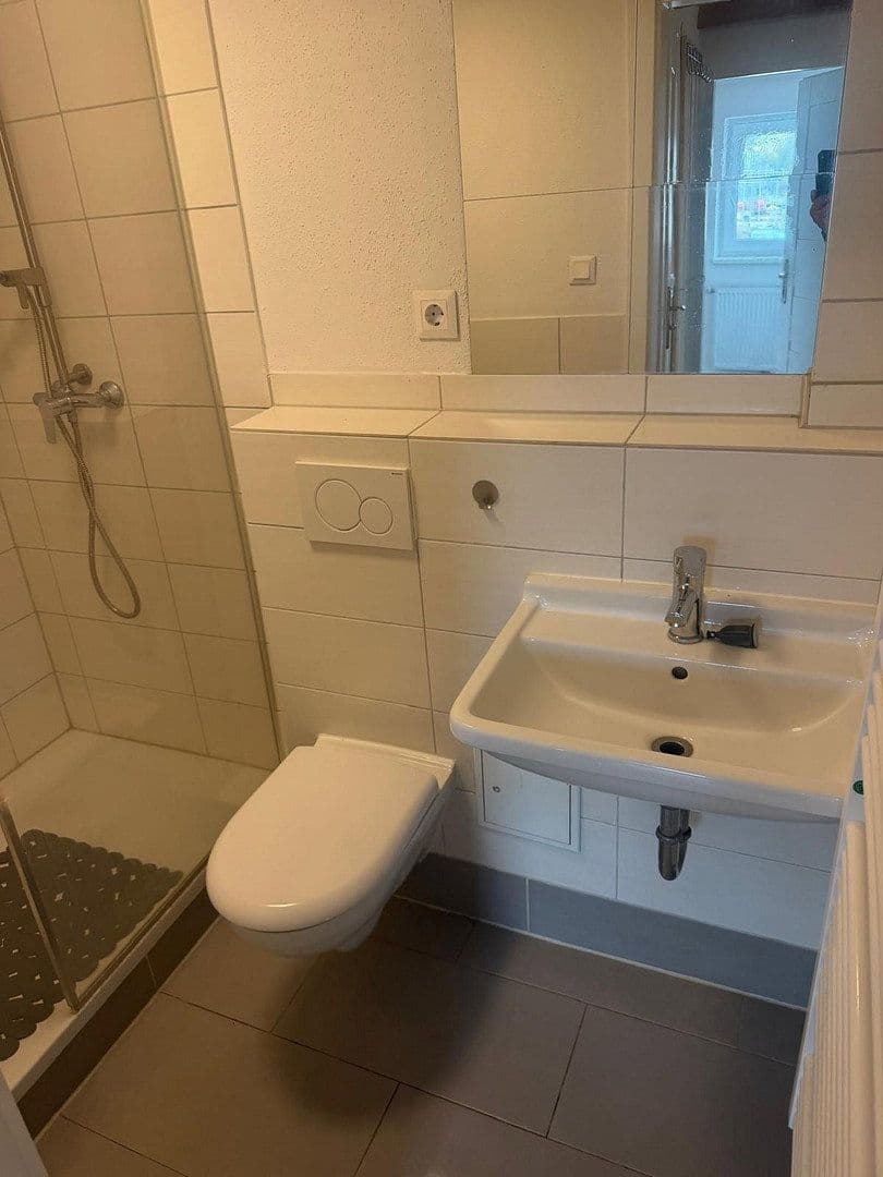 Pronájem bytu 2+1 42 m², Blaubeurer Str. 64, Ulm, Bádensko-Württembersko Pronájem bytu 2+1 42 m², Blaubeurer Str. 64, Ulm, Bádensko-Württembersko
