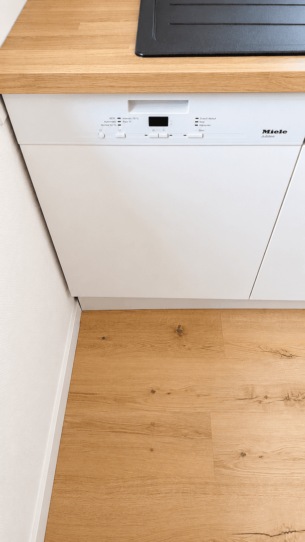 Pronájem bytu 2+1 53 m², Vennstr. 114, Düsseldorf, Severní Porýní-Vestfálsko Pronájem bytu 2+1 53 m², Vennstr. 114, Düsseldorf, Severní Porýní-Vestfálsko