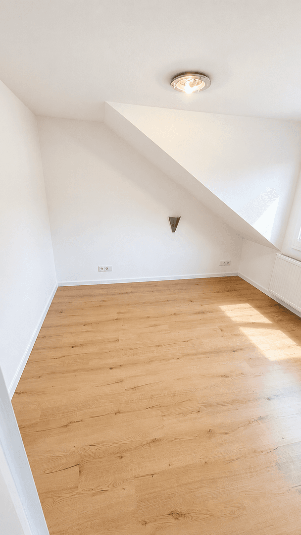 Pronájem bytu 2+1 53 m², Vennstr. 114, Düsseldorf, Severní Porýní-Vestfálsko Pronájem bytu 2+1 53 m², Vennstr. 114, Düsseldorf, Severní Porýní-Vestfálsko
