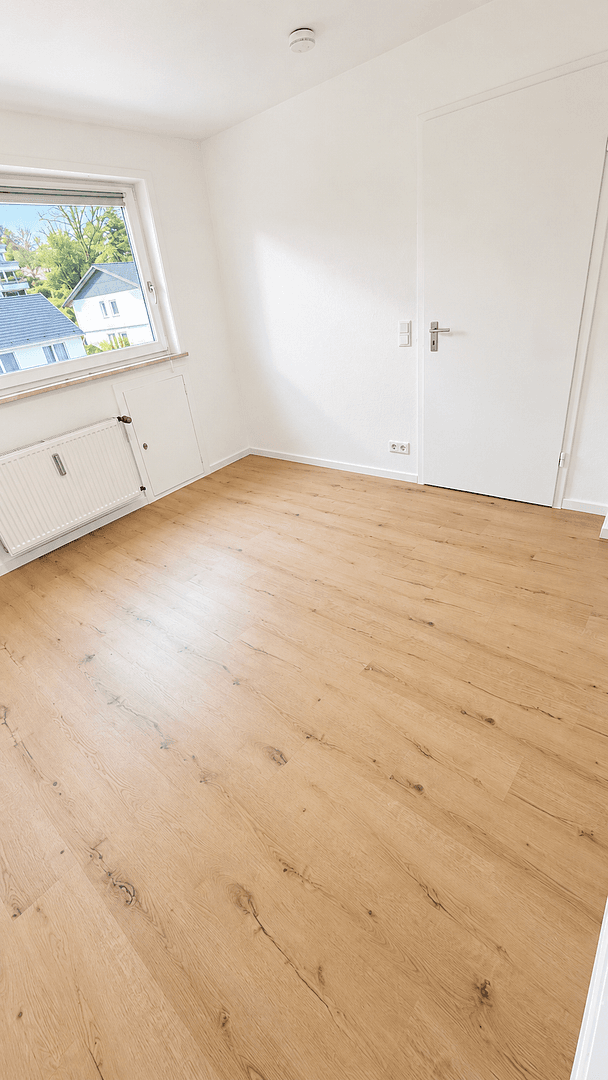 Pronájem bytu 2+1 53 m², Vennstr. 114, Düsseldorf, Severní Porýní-Vestfálsko Pronájem bytu 2+1 53 m², Vennstr. 114, Düsseldorf, Severní Porýní-Vestfálsko