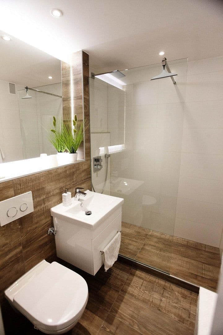 Pronájem bytu 1+1 32 m², Düsseldorfer Str. 7, München, Bavorsko Pronájem bytu 1+1 32 m², Düsseldorfer Str. 7, München, Bavorsko