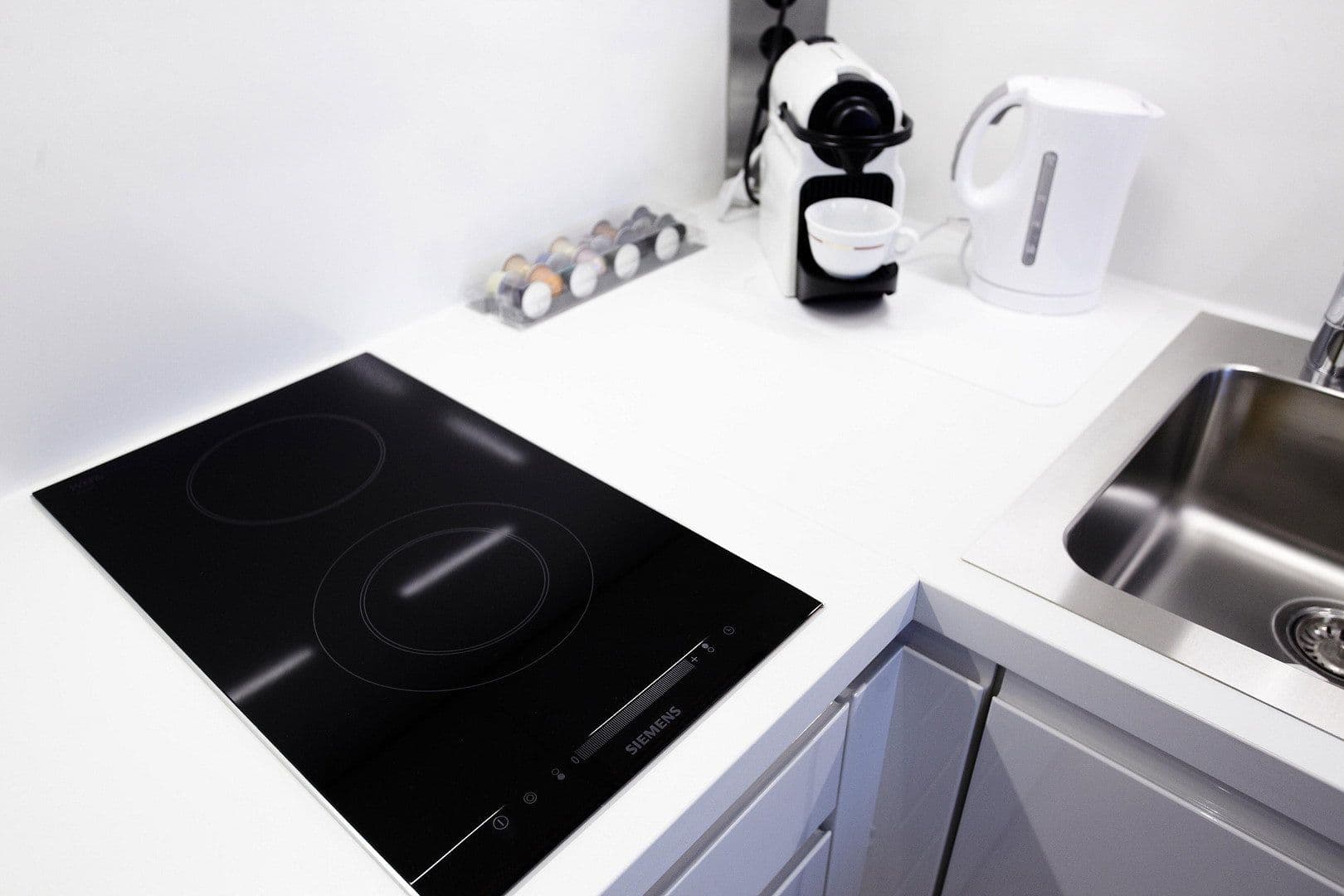 Pronájem bytu 1+1 32 m², Düsseldorfer Str. 7, München, Bavorsko Pronájem bytu 1+1 32 m², Düsseldorfer Str. 7, München, Bavorsko