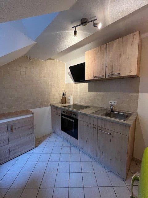 Pronájem bytu 2+1 53 m², Birkenstr. 1, Reichenbach, Sasko Pronájem bytu 2+1 53 m², Birkenstr. 1, Reichenbach, Sasko