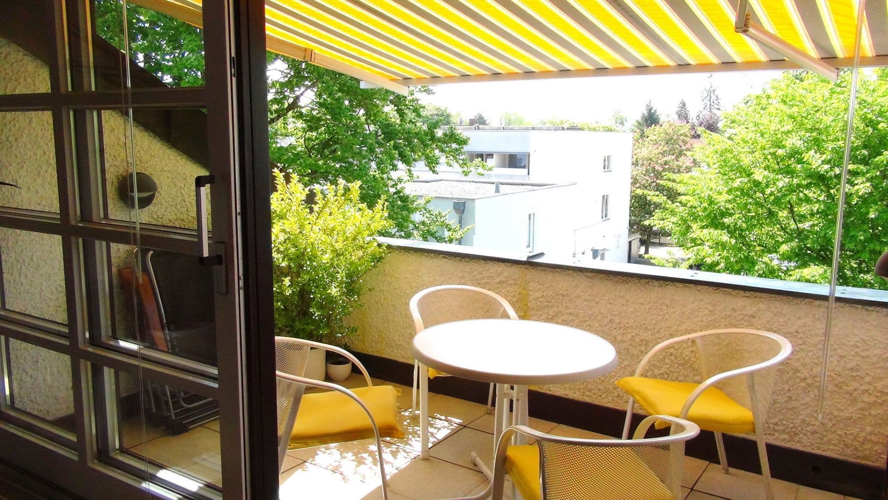 Pronájem bytu 2+1 63 m², Hauptstraße 31a, Unterhaching, Bavorsko Pronájem bytu 2+1 63 m², Hauptstraße 31a, Unterhaching, Bavorsko