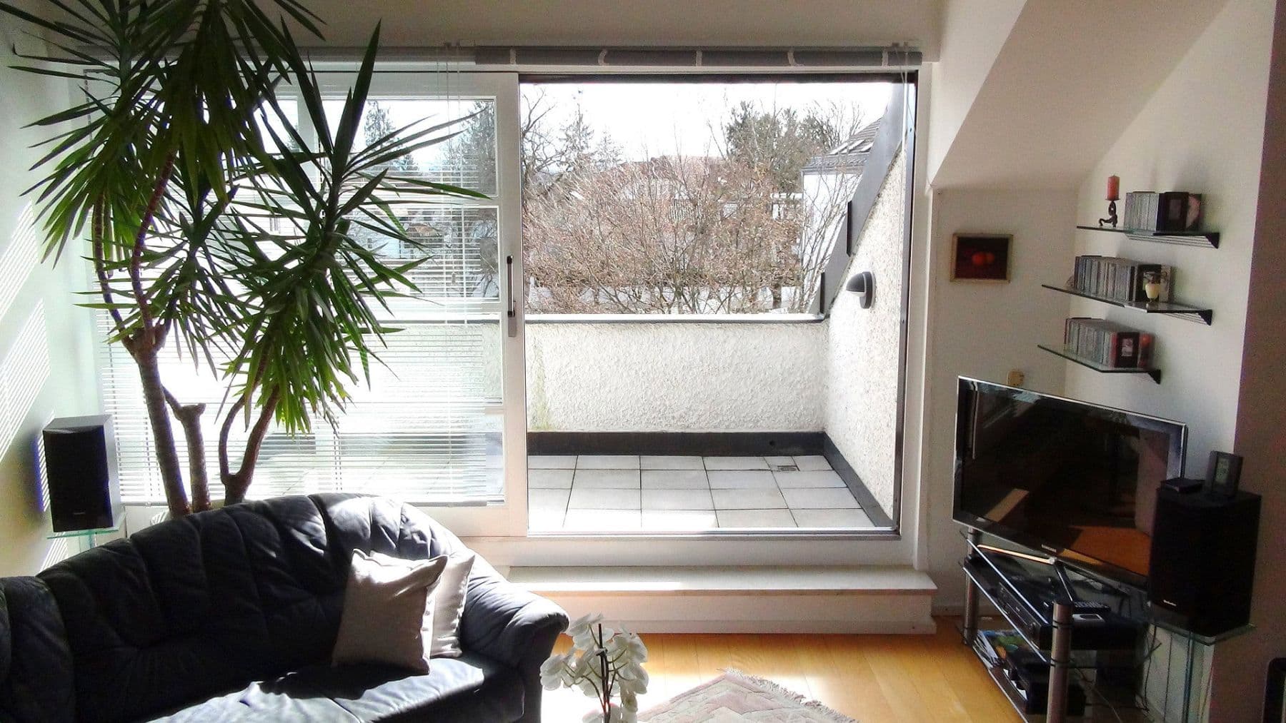 Pronájem bytu 2+1 63 m², Hauptstraße 31a, Unterhaching, Bavorsko Pronájem bytu 2+1 63 m², Hauptstraße 31a, Unterhaching, Bavorsko