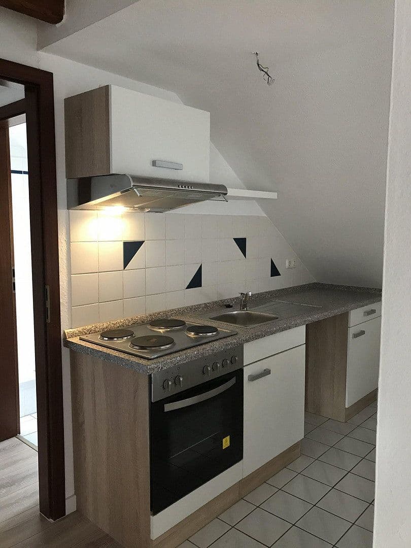Pronájem bytu 1+1 38 m², Lübeck, Šlesvicko-Holštýnsko Pronájem bytu 1+1 38 m², Lübeck, Šlesvicko-Holštýnsko