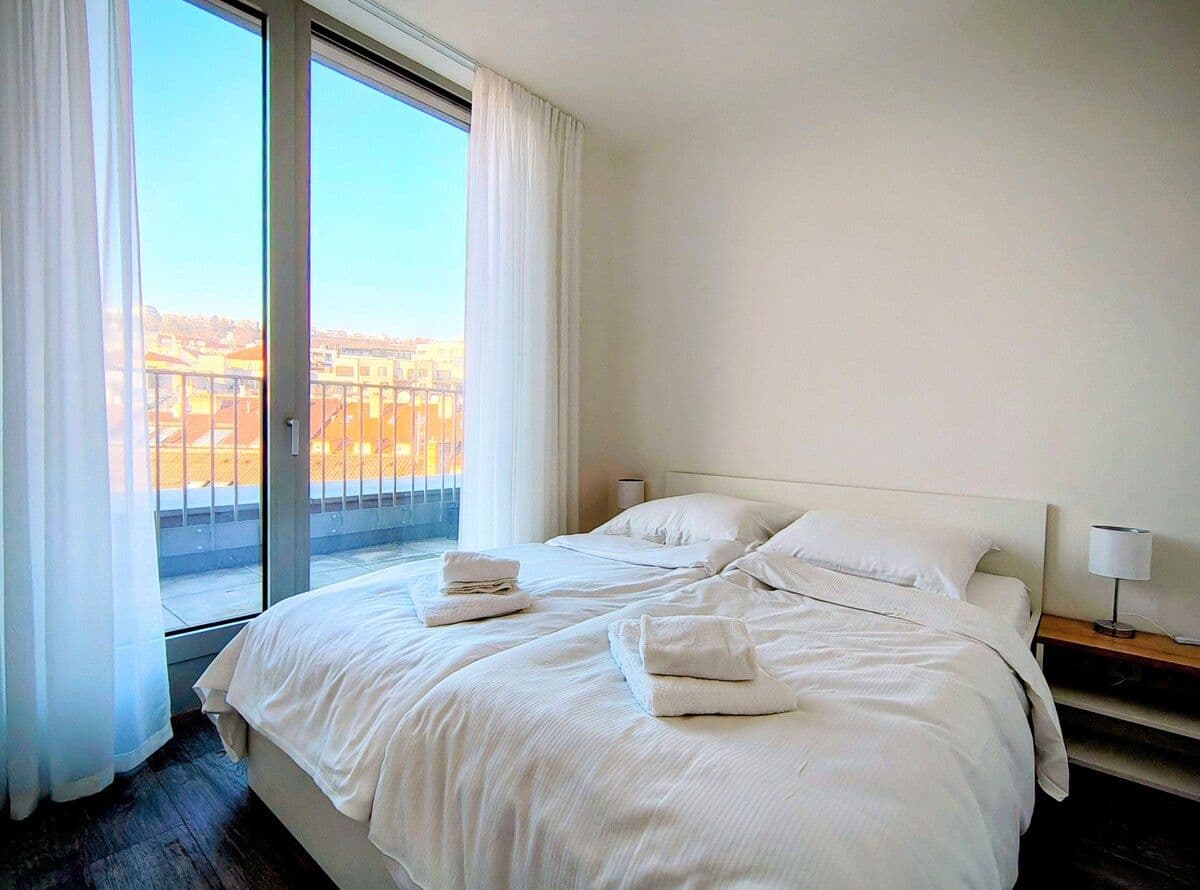 Pronájem bytu 40 m², Plzenska, Praha, Praha Pronájem bytu 40 m², Plzenska, Praha, Praha