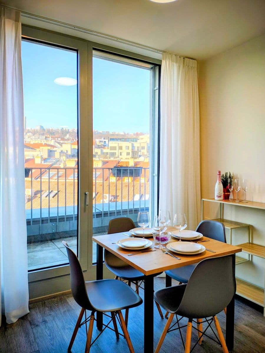 Pronájem bytu 40 m², Plzenska, Praha, Praha Pronájem bytu 40 m², Plzenska, Praha, Praha